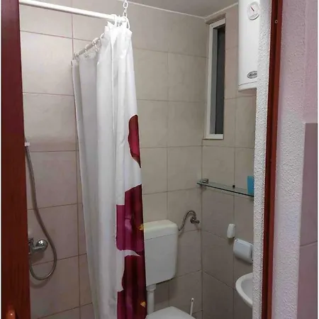 Apartamento Sandra 3 *